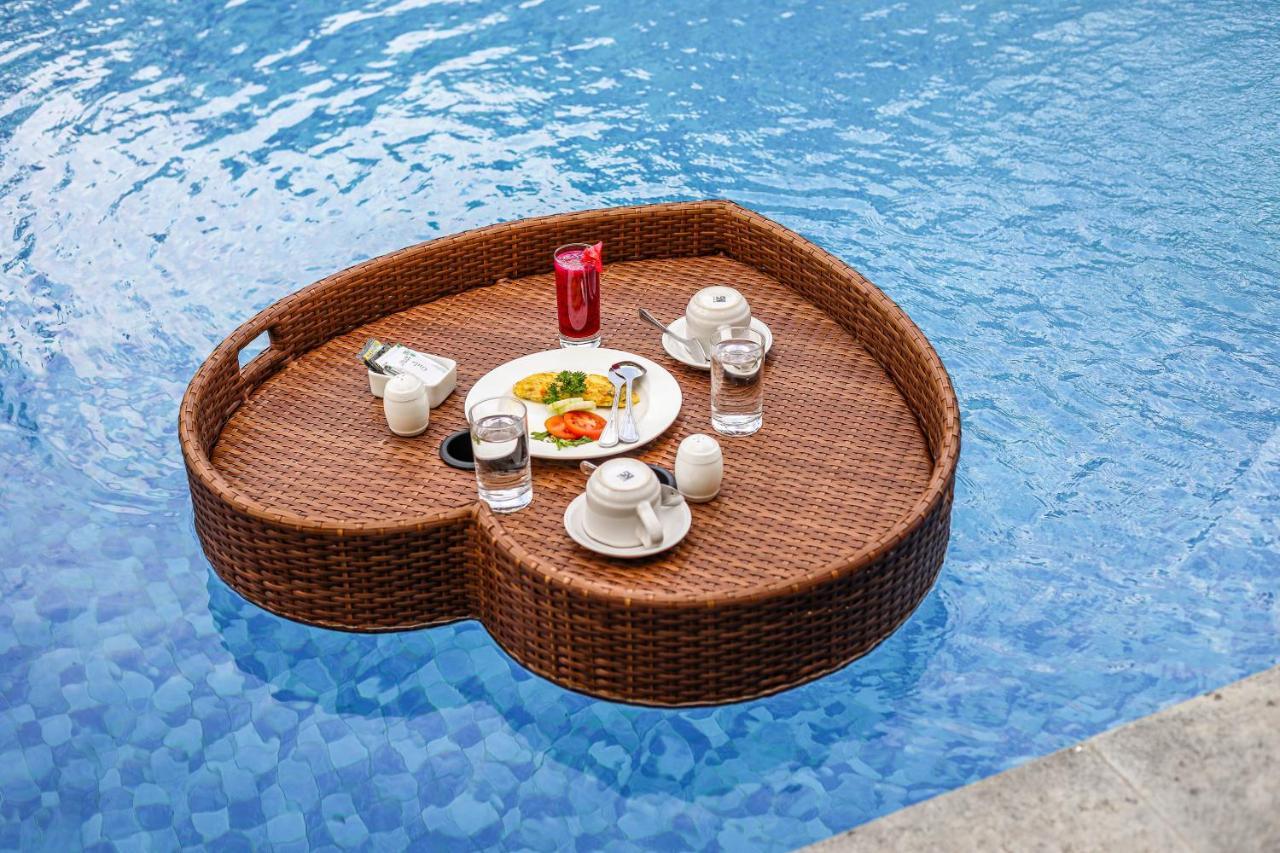 Bb Resort Villa And Spa Batumadeg Buitenkant foto